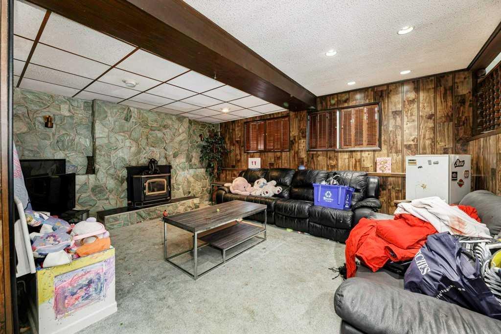20 Goard Close, Red Deer, AB - Indoor With Fireplace