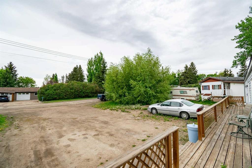 2 Elm Close, Erskine, AB - Outdoor With Deck Patio Veranda