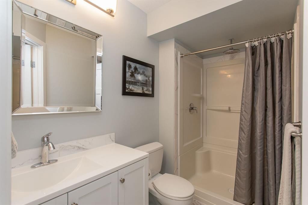 63 Bowman Circle, Sylvan Lake, AB
