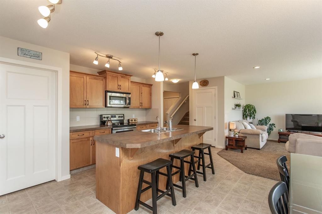63 Bowman Circle, Sylvan Lake, AB