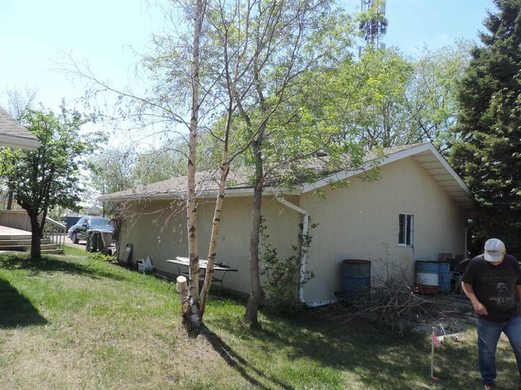 5048 51, Rimbey, AB
