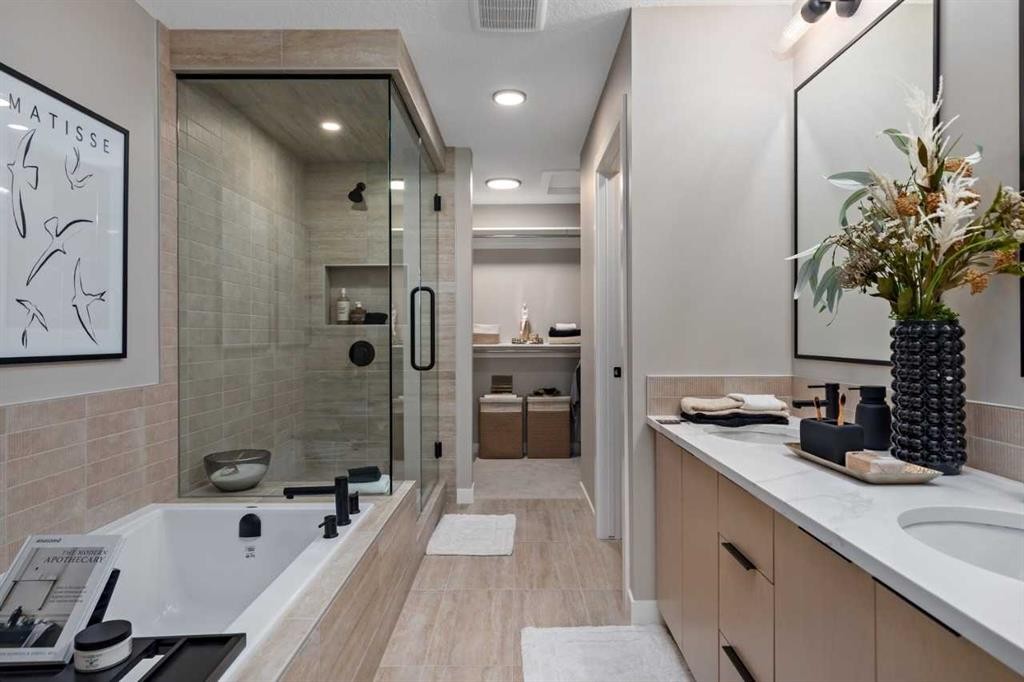 210 Sora Way Se, Calgary, AB - Indoor Photo Showing Bathroom