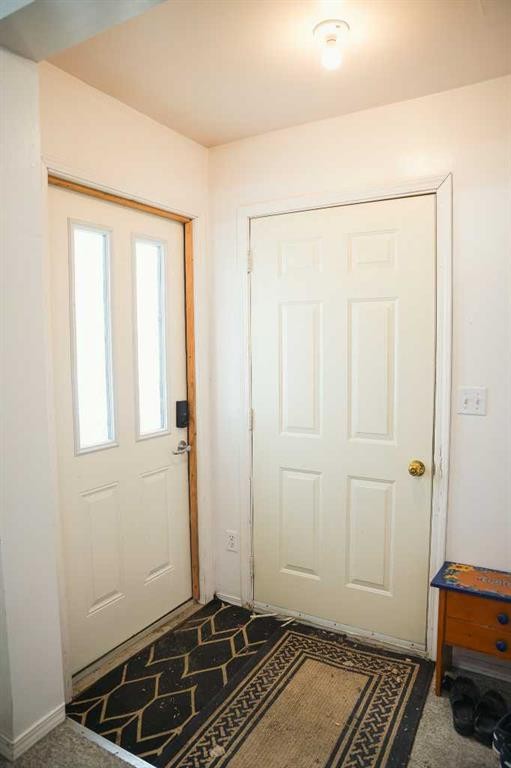 4525 49 Avenue, Hardisty, AB - Indoor Photo Showing Other Room
