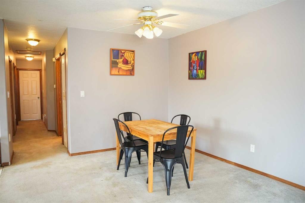 4525 49 Avenue, Hardisty, AB - Indoor Photo Showing Dining Room