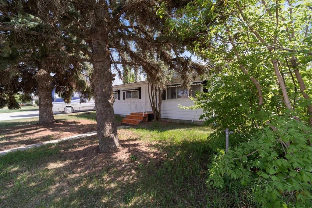 4911 54 Avenue, Viking, AB