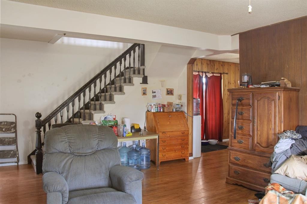 47038 Range Road 191, Rural Camrose County, AB - Indoor