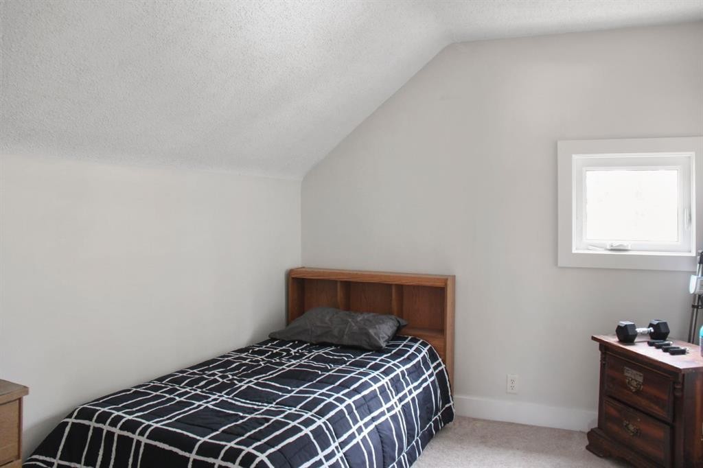 47038 Range Road 191, Rural Camrose County, AB - Indoor Photo Showing Bedroom