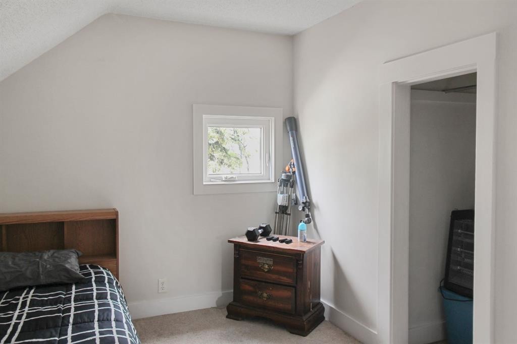 47038 Range Road 191, Rural Camrose County, AB - Indoor Photo Showing Bedroom