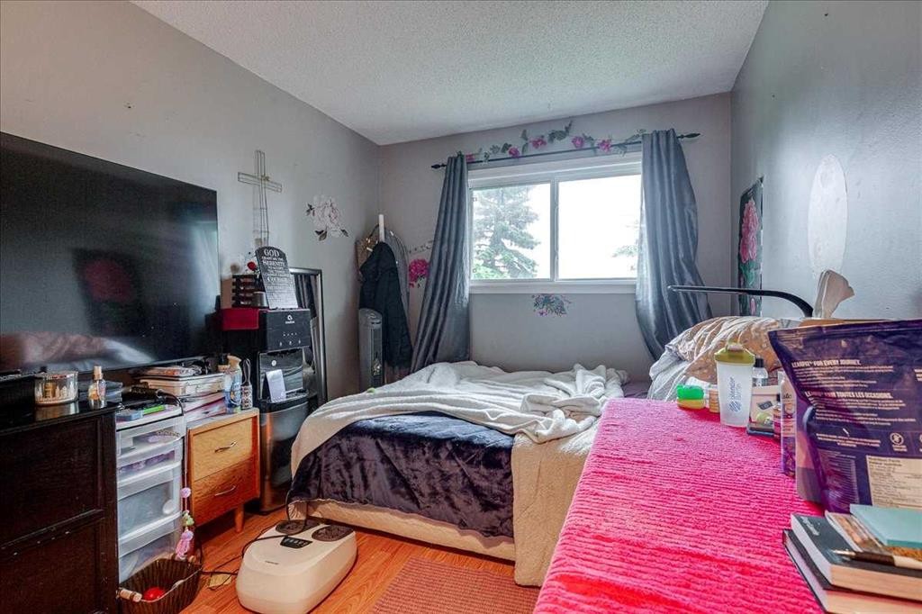 38 Heritage Drive, Lacombe, AB