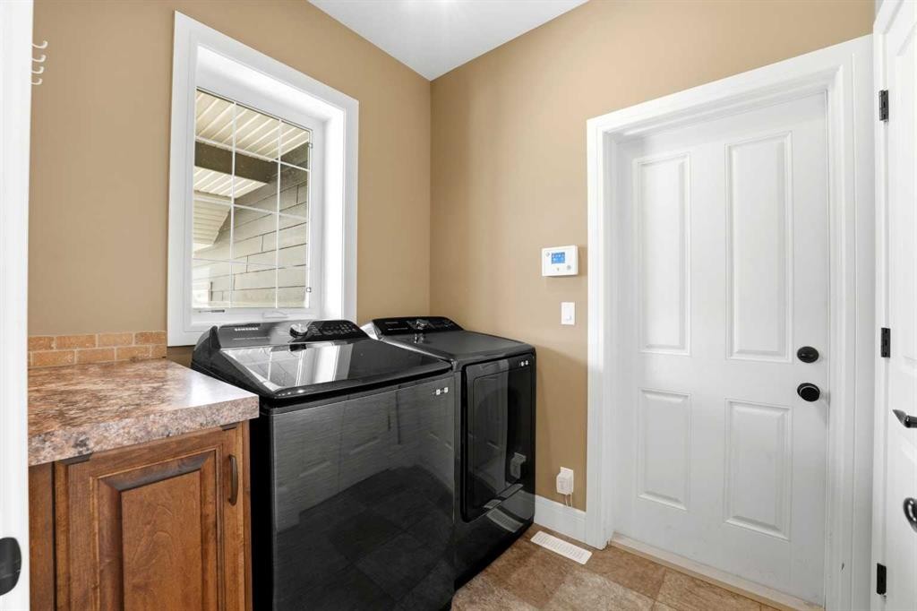 23 Westside Close, Rural Lacombe County, AB