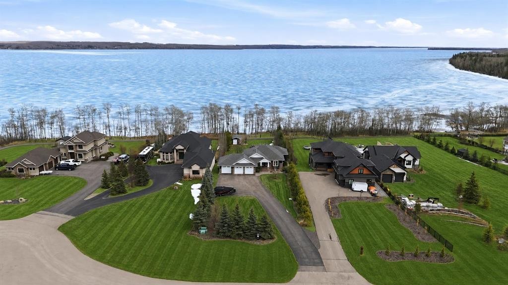 23 Westside Close, Rural Lacombe County, AB