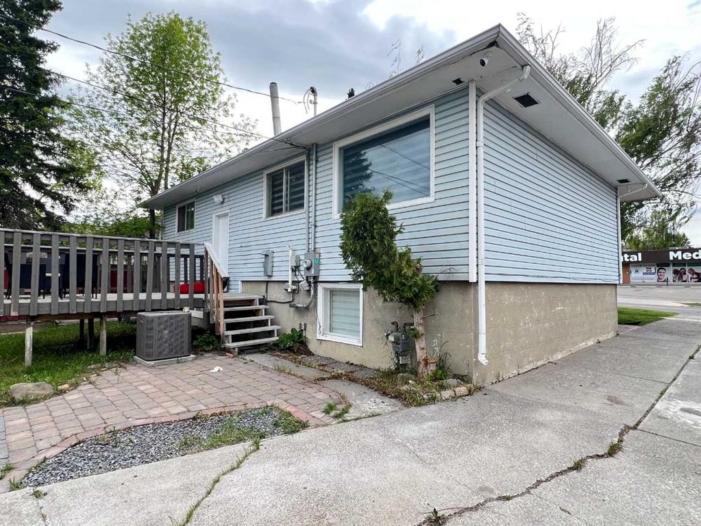 560 Northmount Drive Nw, Calgary, AB