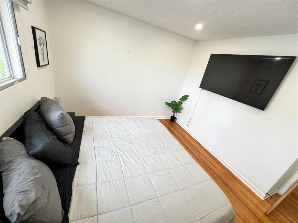 560 Northmount Drive Nw, Calgary, AB