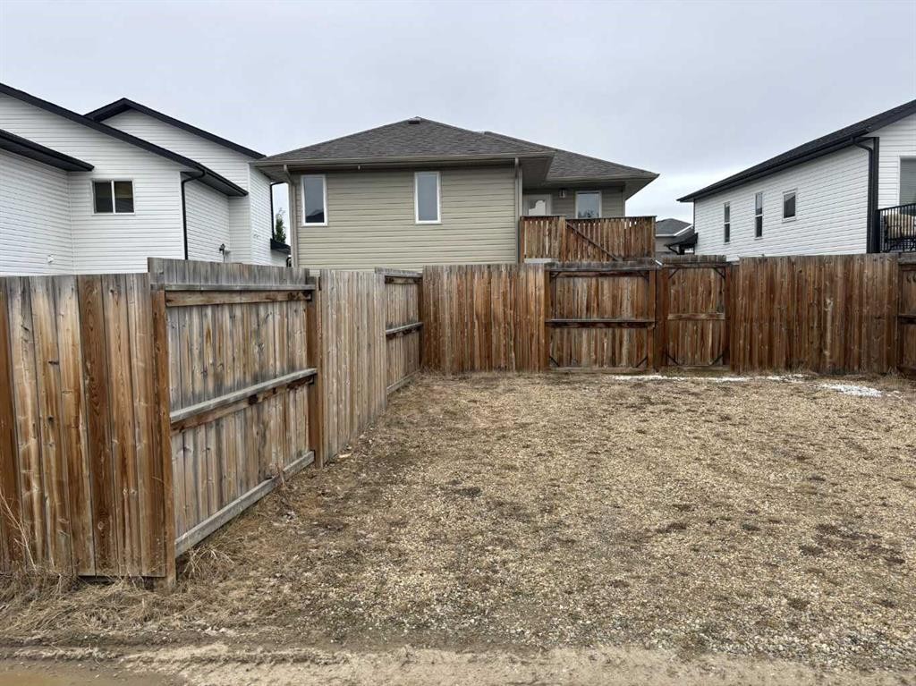 727 Cypress Lane, Springbrook, AB