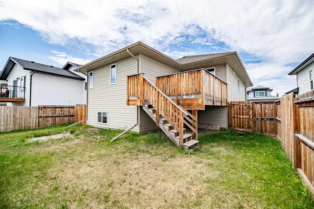 727 Cypress Lane, Springbrook, AB