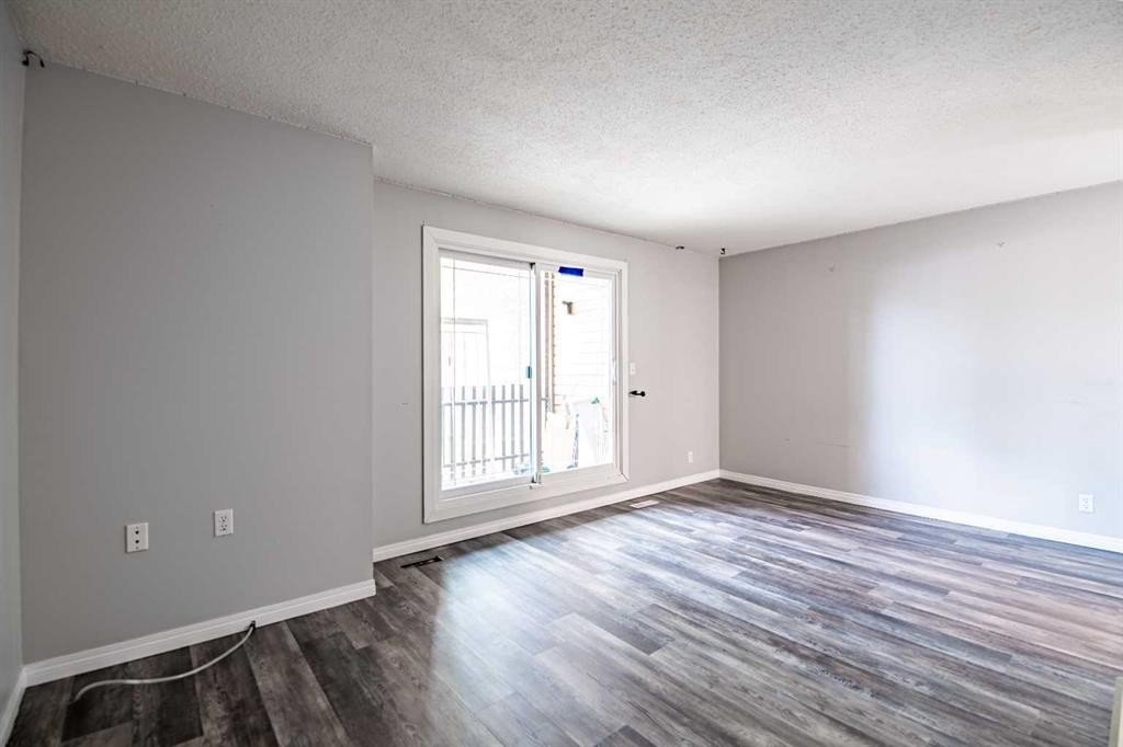19-80 Piper Drive, Red Deer, AB