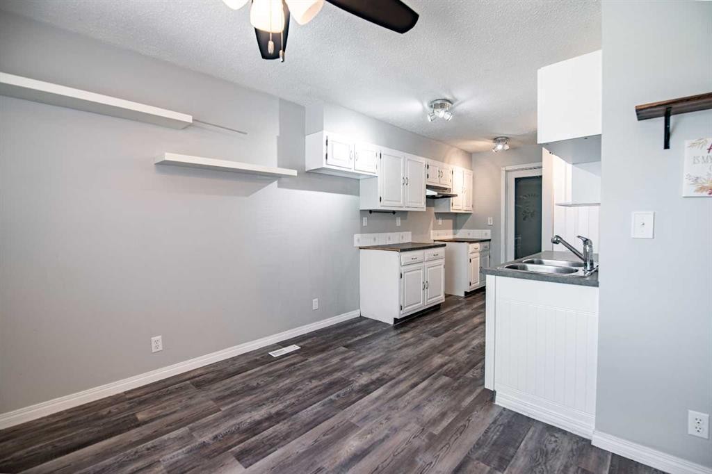 19-80 Piper Drive, Red Deer, AB