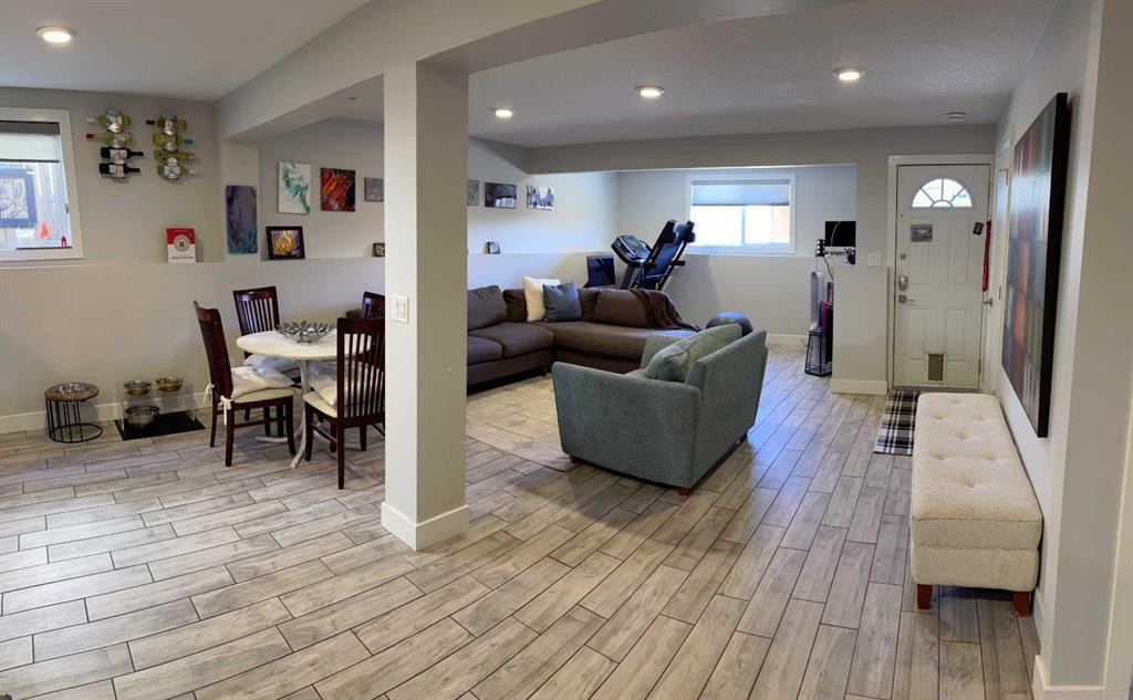 194 Webster Drive, Red Deer, AB - Indoor