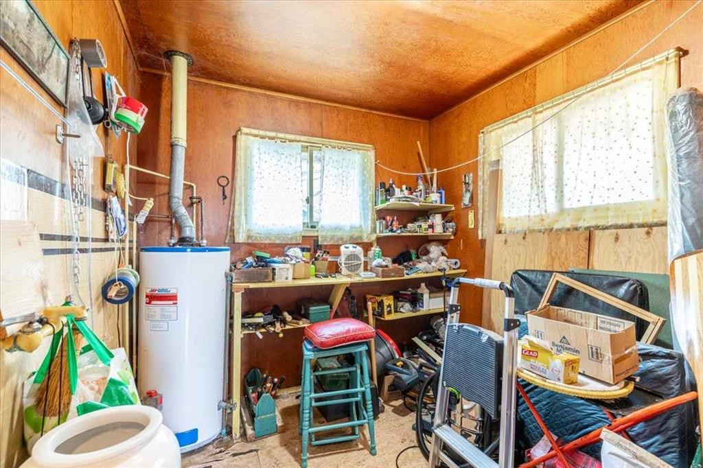 60 Beach Avenue, Itaska Beach, AB - Indoor