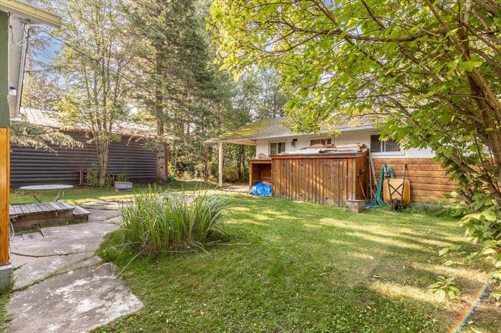 60 Beach Avenue, Itaska Beach, AB - Outdoor