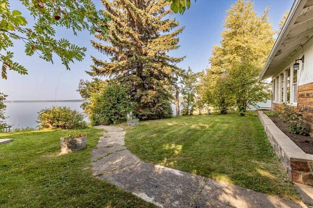 60 Beach Avenue, Itaska Beach, AB - Outdoor