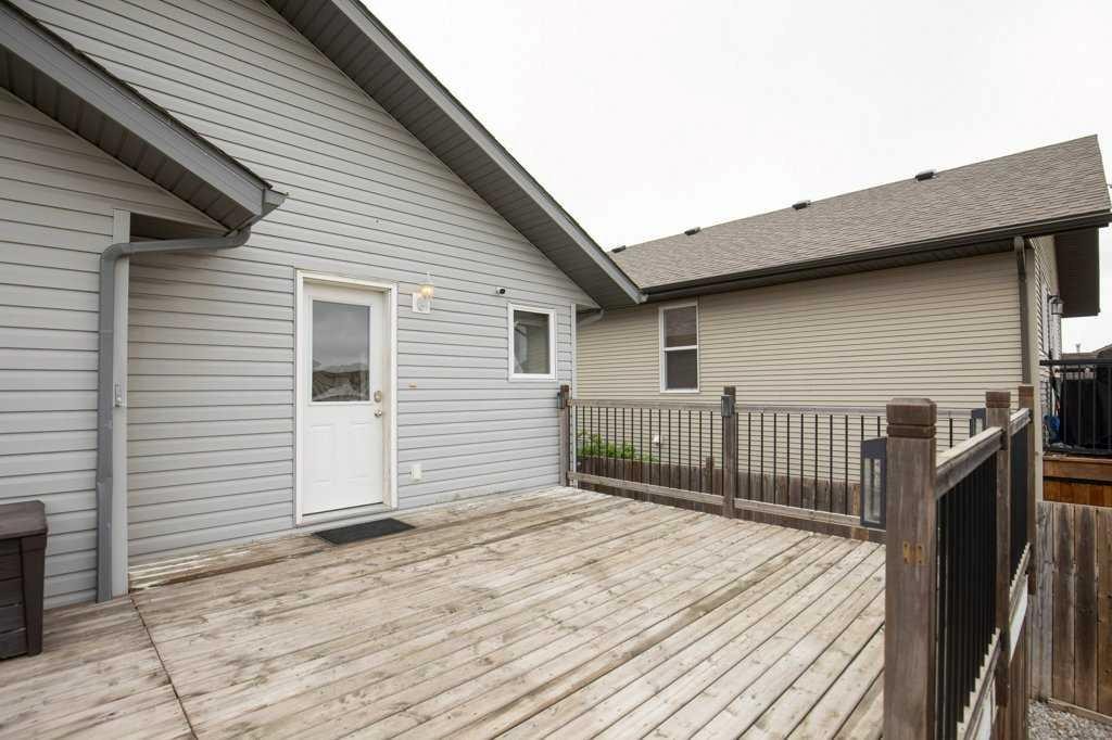 658 Red Oak Close, Springbrook, AB