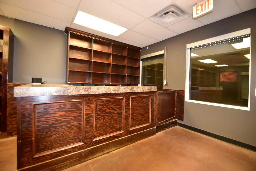 5002 51, Grassland, AB