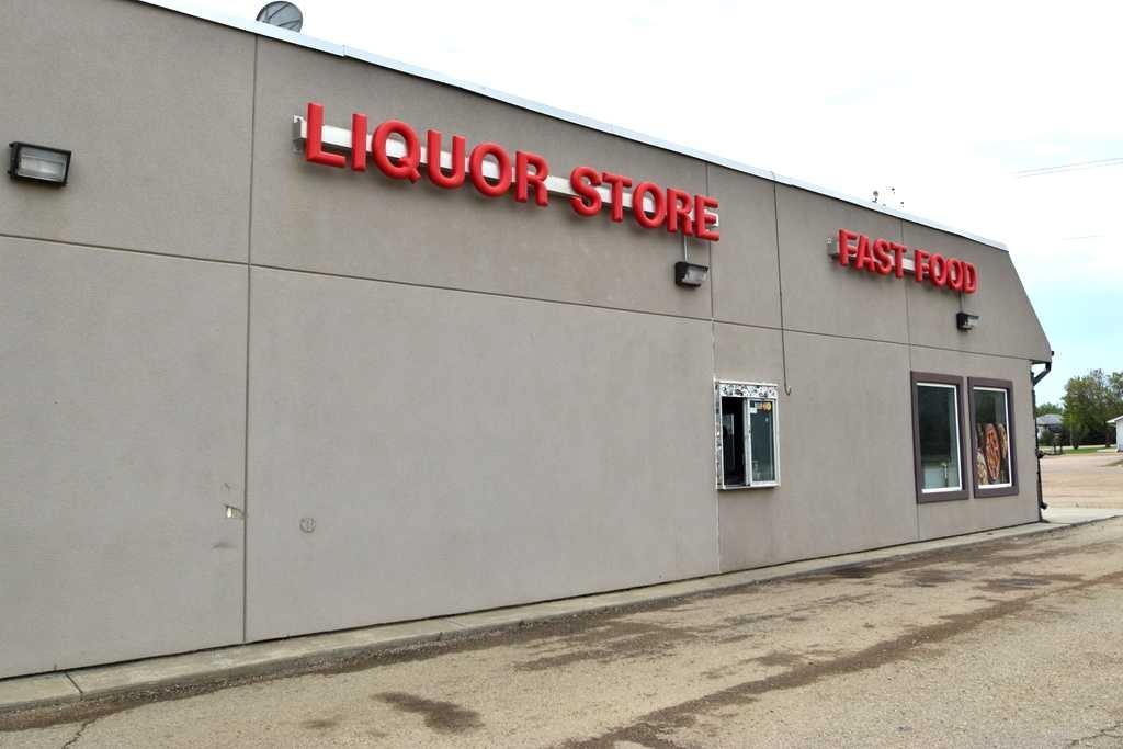 5002 51, Grassland, AB