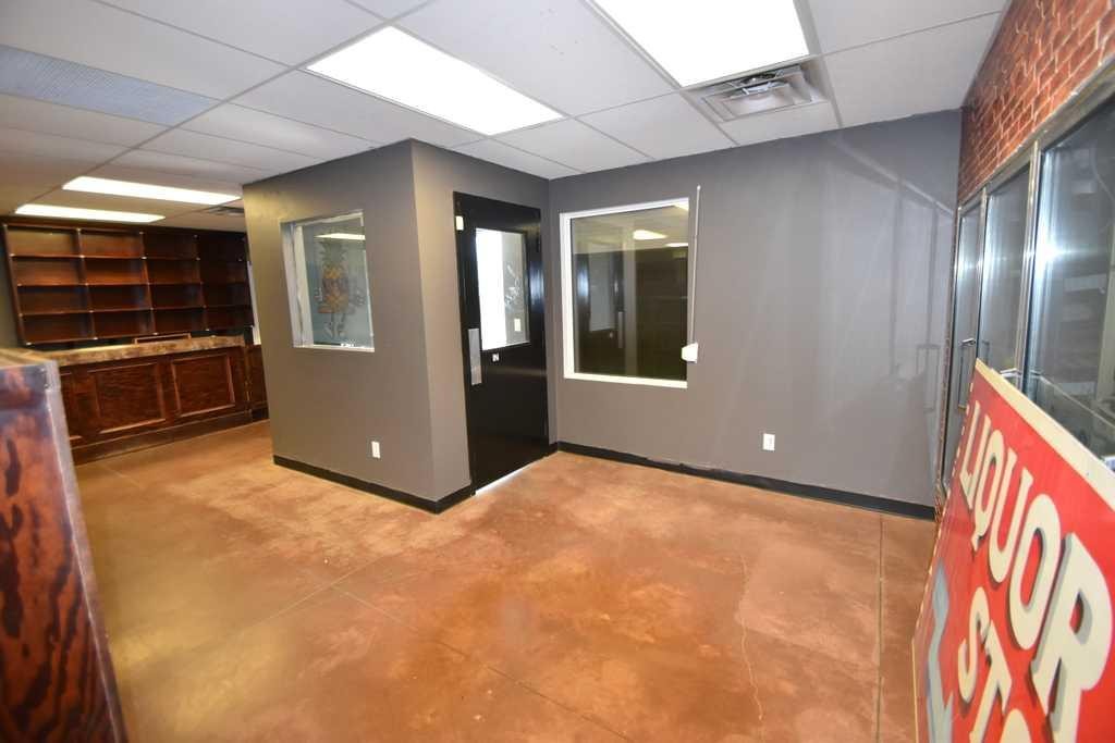 5002 51, Grassland, AB