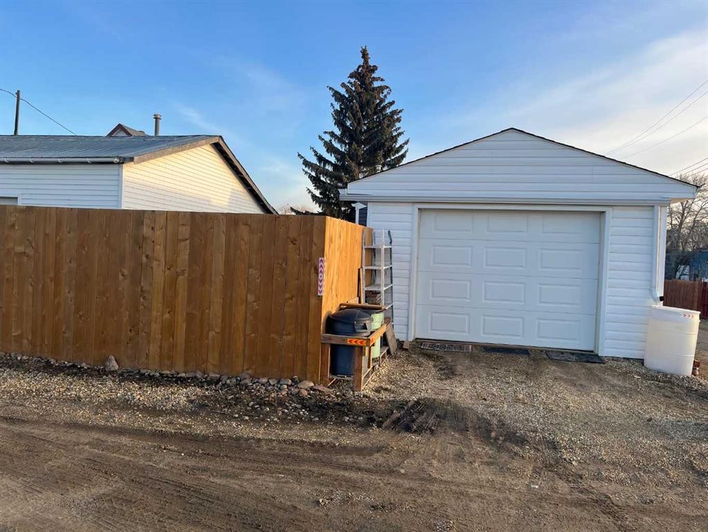 16 Main Street, Edberg, AB - Outdoor