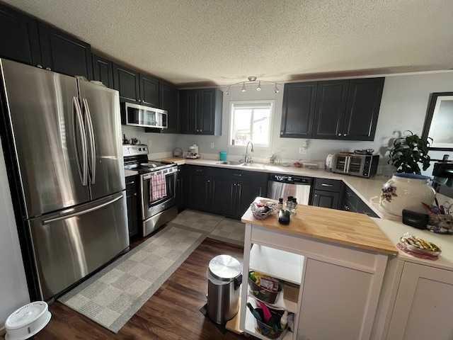 16 Main Street, Edberg, AB - Indoor Photo Showing Kitchen