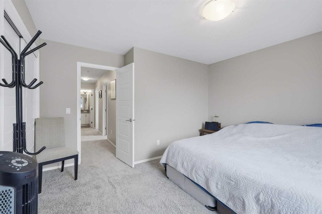 3 Greenhouse Place, Red Deer, AB