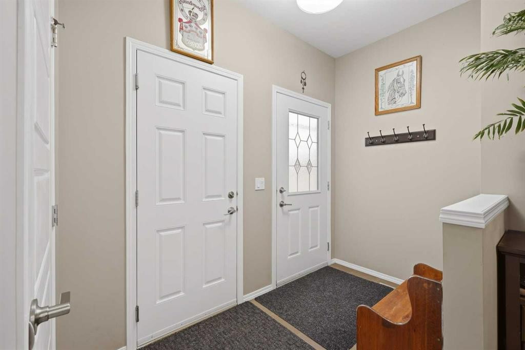 3 Greenhouse Place, Red Deer, AB