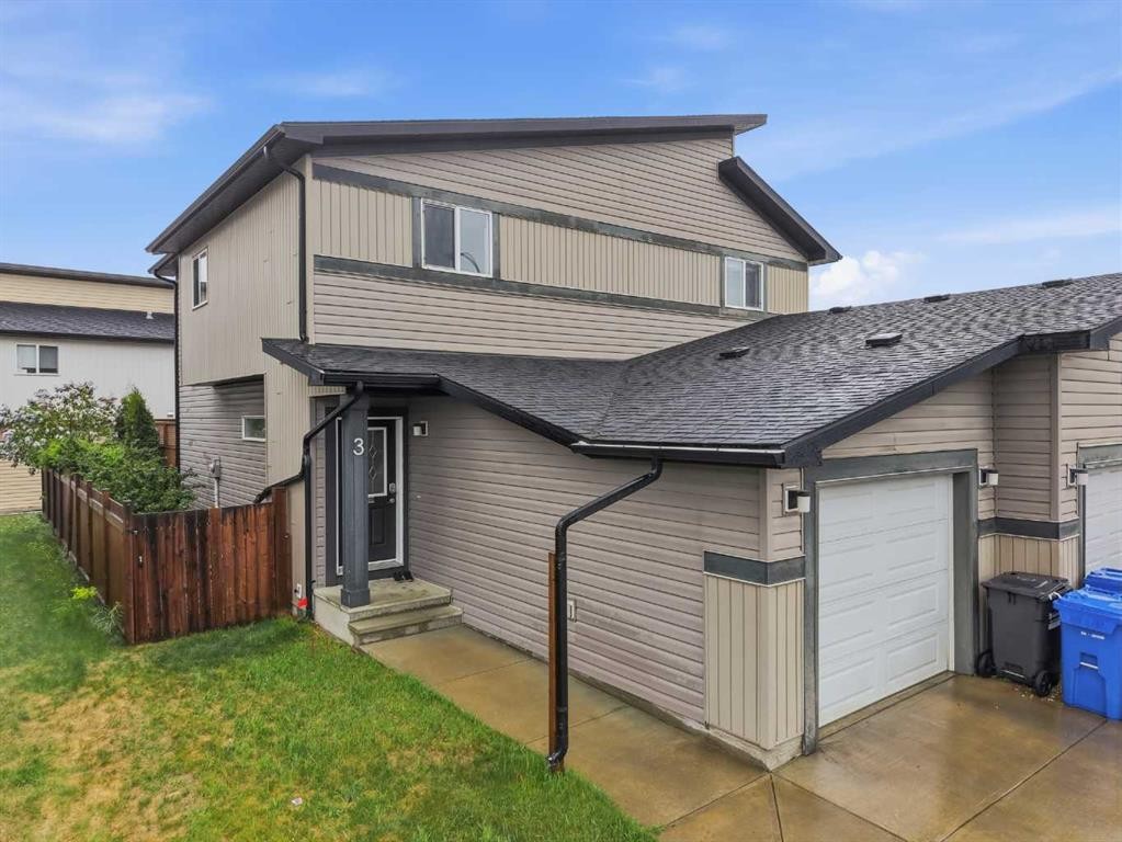 3 Greenhouse Place, Red Deer, AB