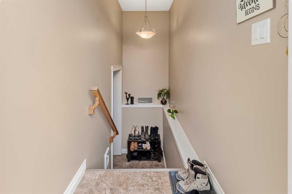 22 Rogers Road, Sylvan Lake, AB