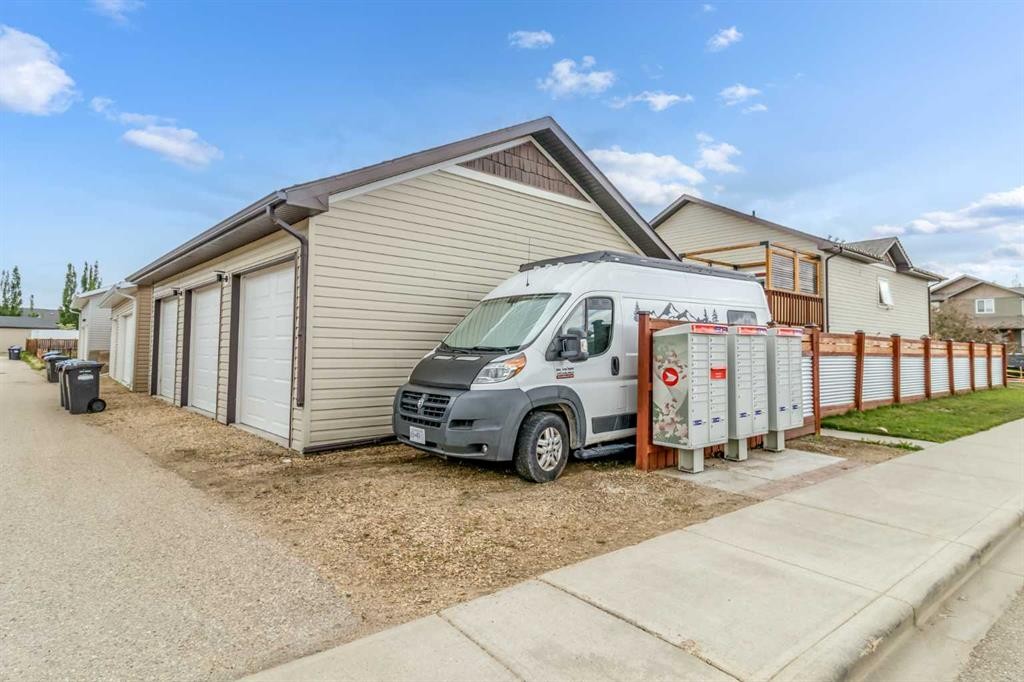 22 Rogers Road, Sylvan Lake, AB