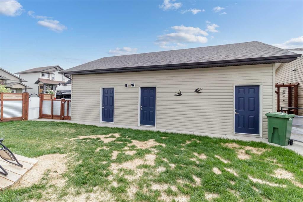 22 Rogers Road, Sylvan Lake, AB