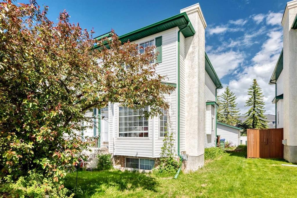21 Amer Close, Red Deer, AB