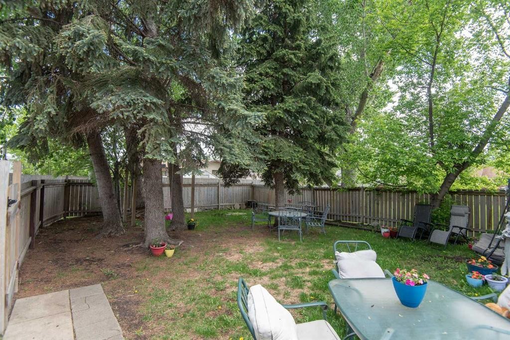 105 Bell Street, Red Deer, AB