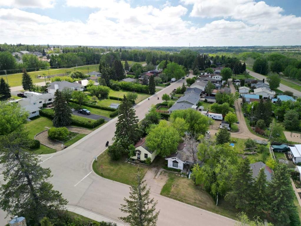 4732 52 Street, Sylvan Lake, AB - Outdoor With View