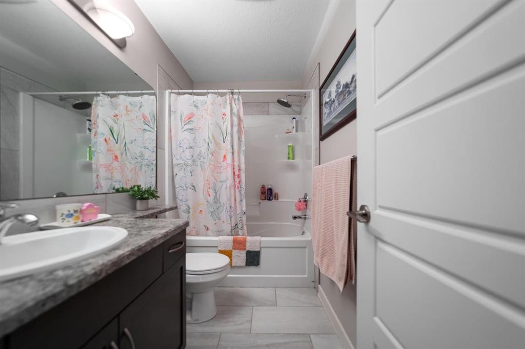 3419 51 Street, Camrose, AB