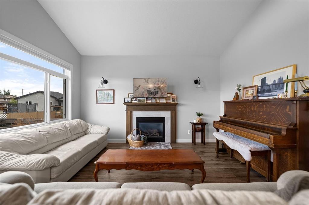 3419 51 Street, Camrose, AB