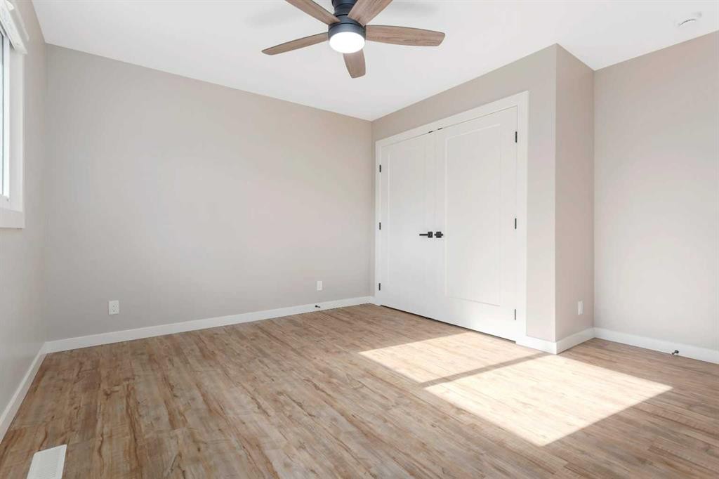 87 Norris Close, Red Deer, AB