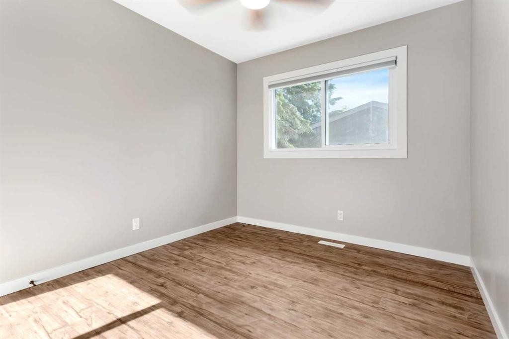 87 Norris Close, Red Deer, AB