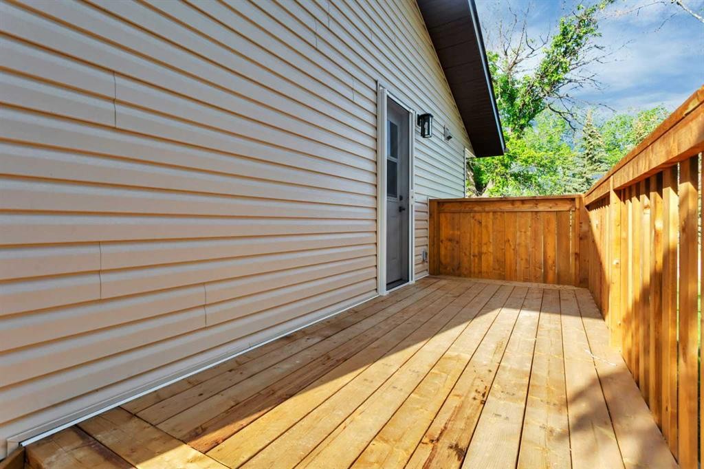 87 Norris Close, Red Deer, AB