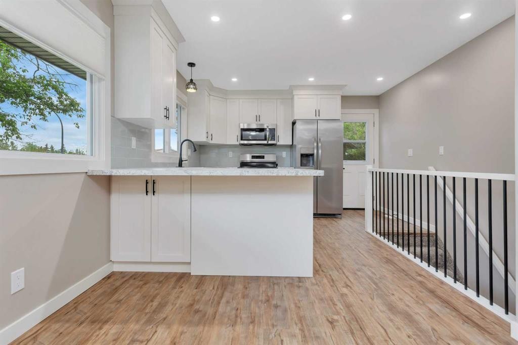 87 Norris Close, Red Deer, AB