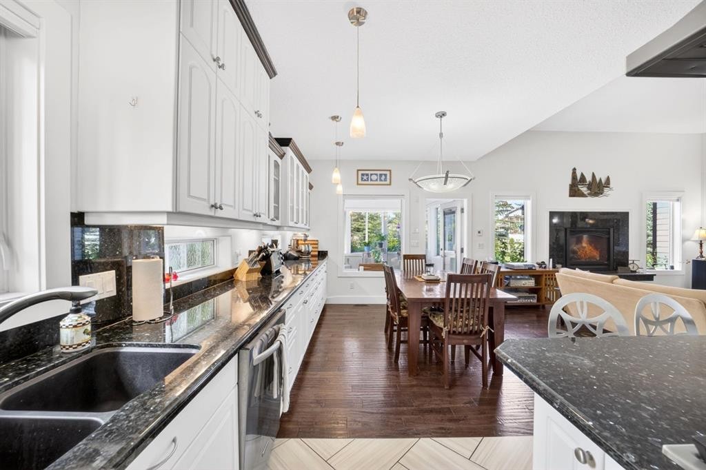 35 Vantage Crescent, Olds, AB
