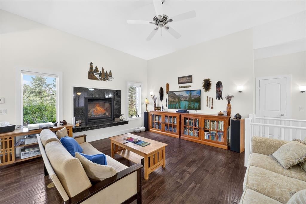 35 Vantage Crescent, Olds, AB