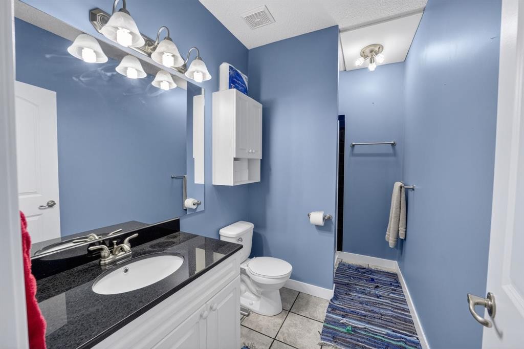 35 Vantage Crescent, Olds, AB
