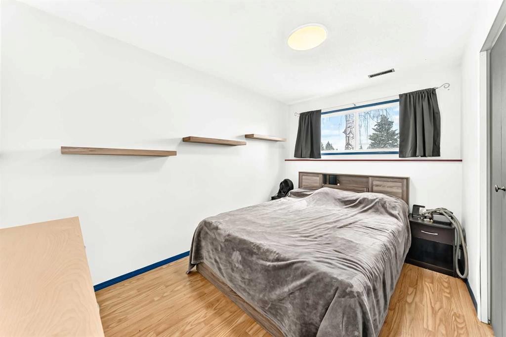 67 Newcombe Crescent, Red Deer, AB